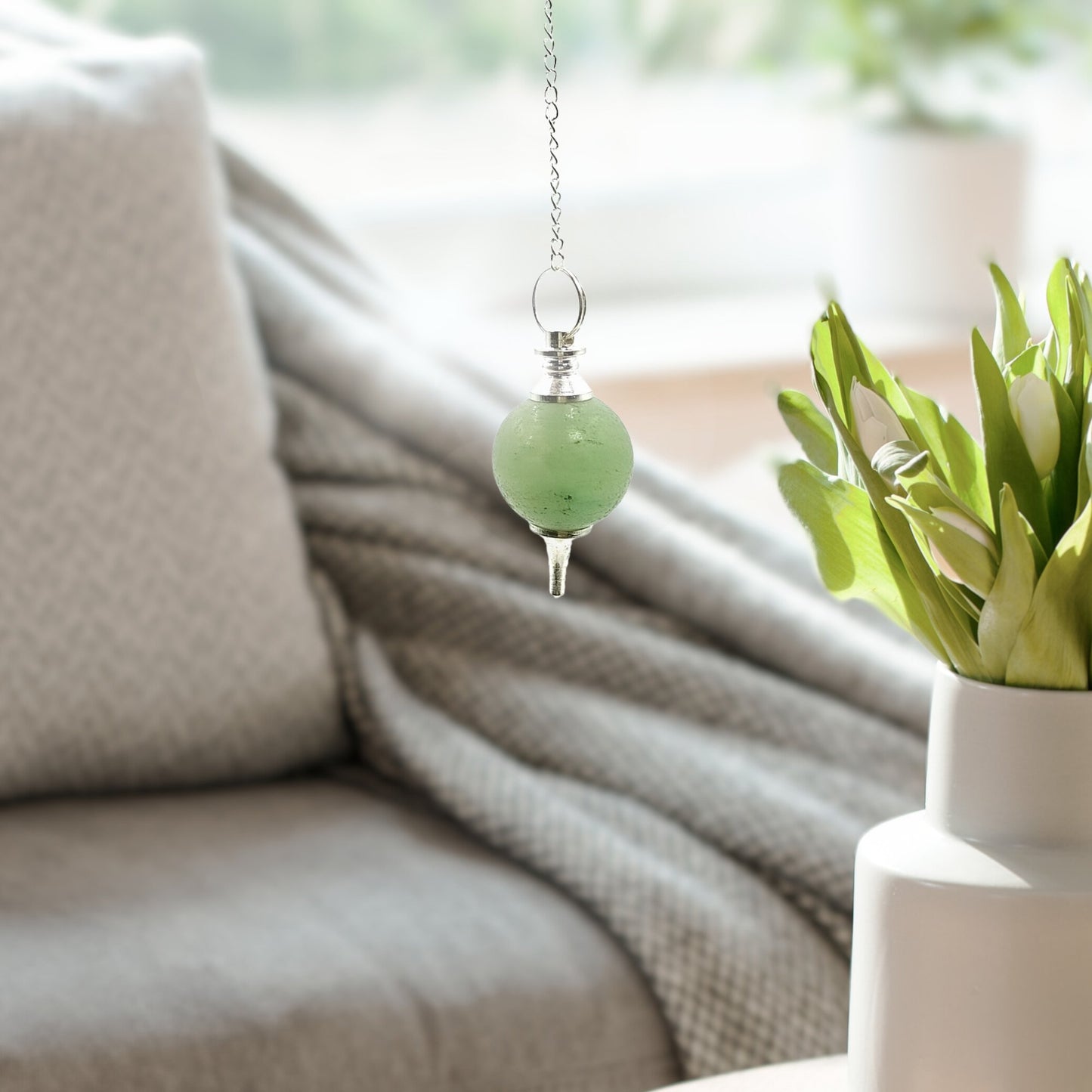 Green-Aventurine-Crystal-Ball-Chain-Dowsing-Pendulum