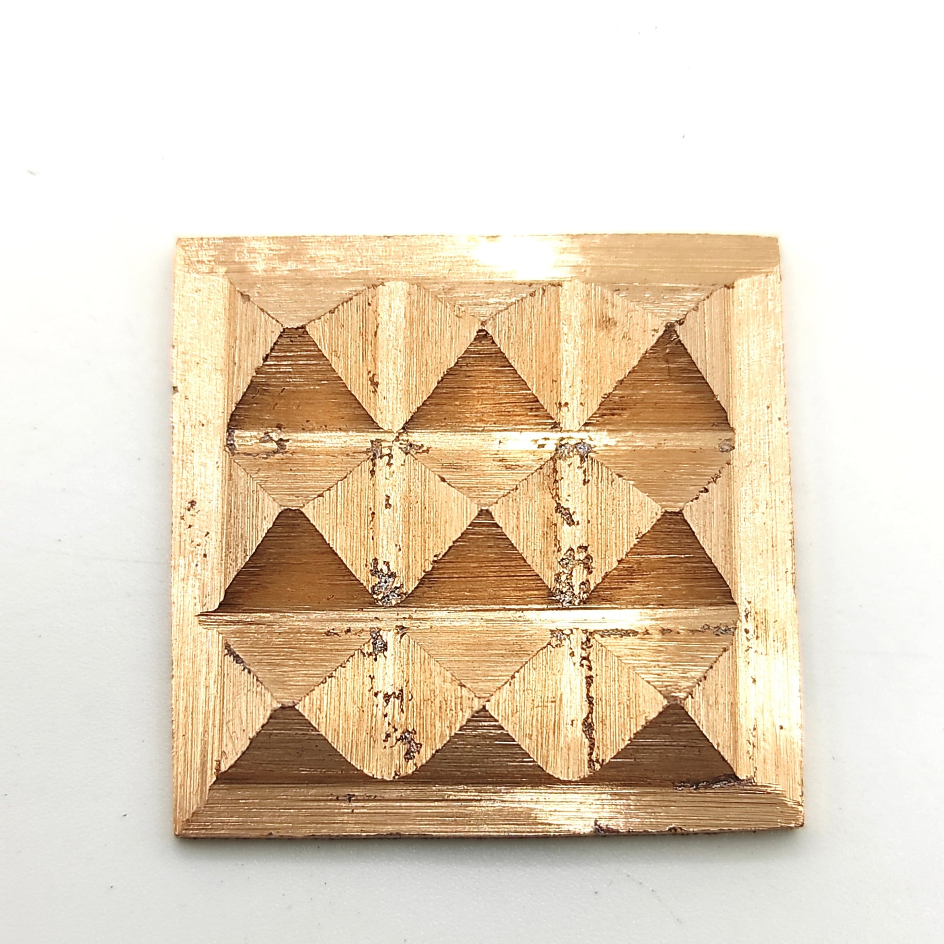 copper pyramid chip 1inch