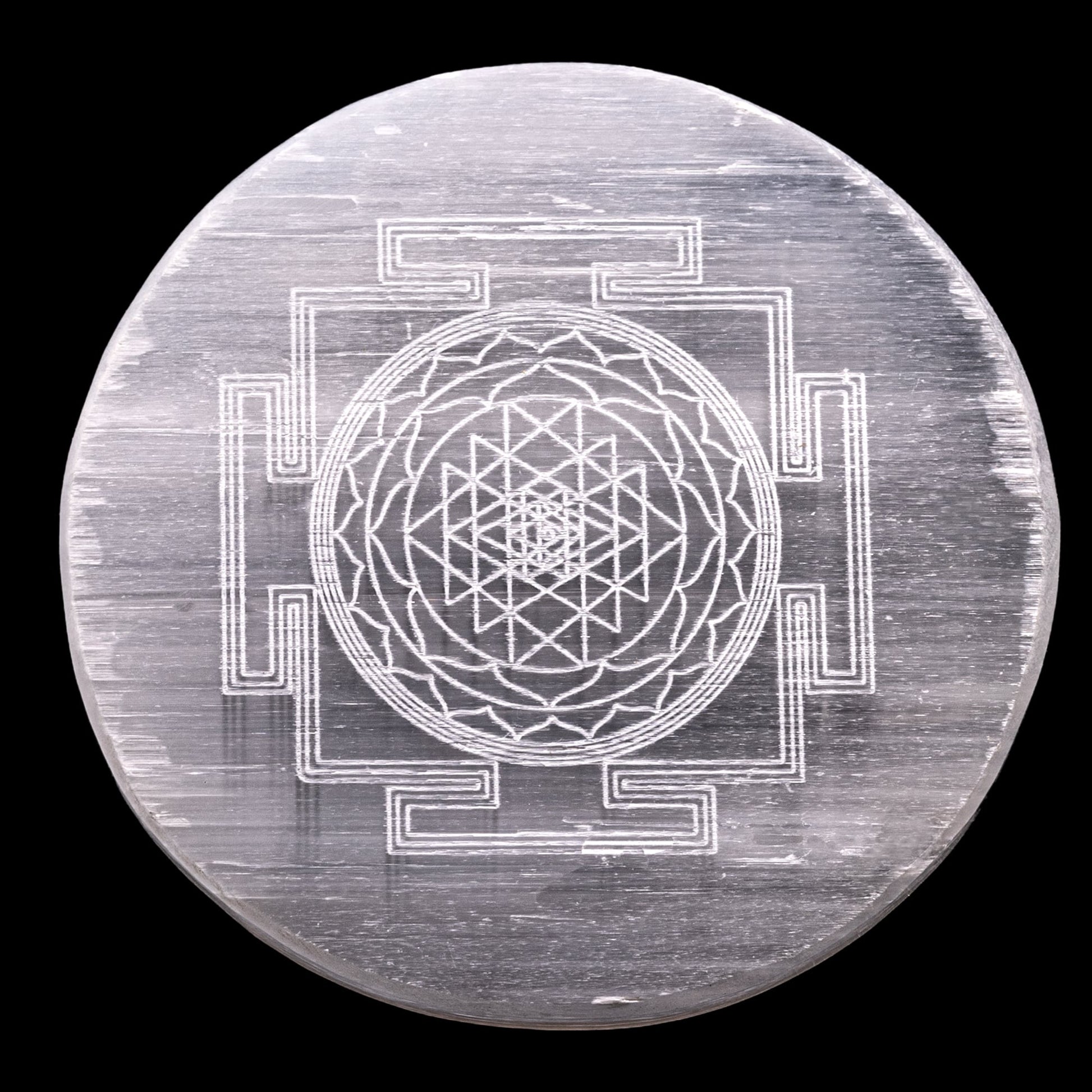round-plate-sriyantra