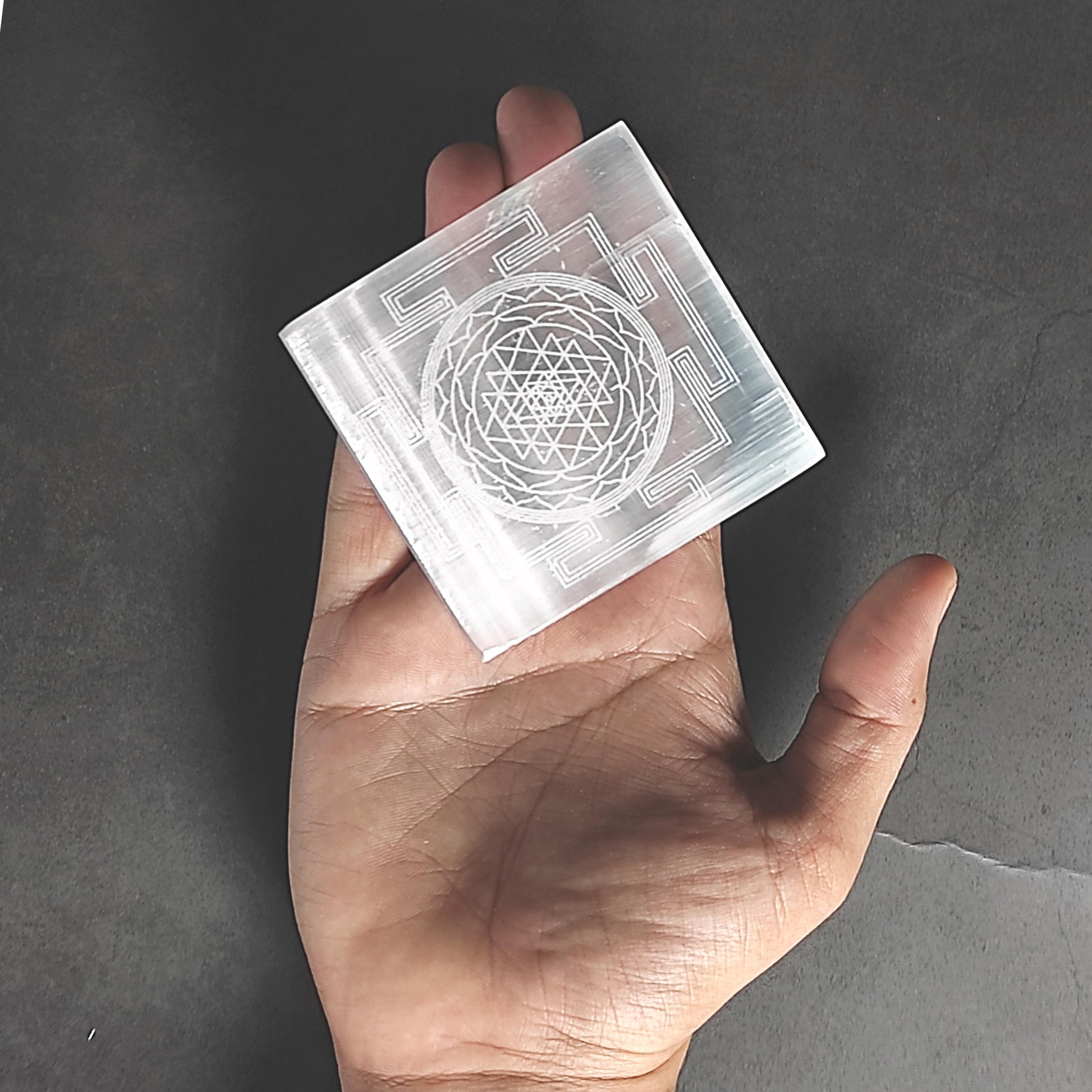 square-plate-sriyantra