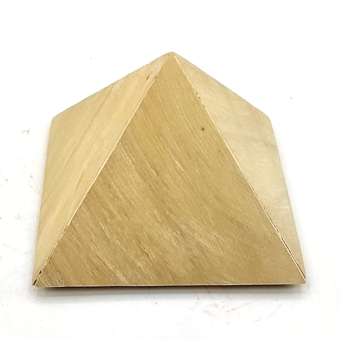 Shriparni Sriparni Wooden Pyramid for Vastu Remedies - plusvalueindia