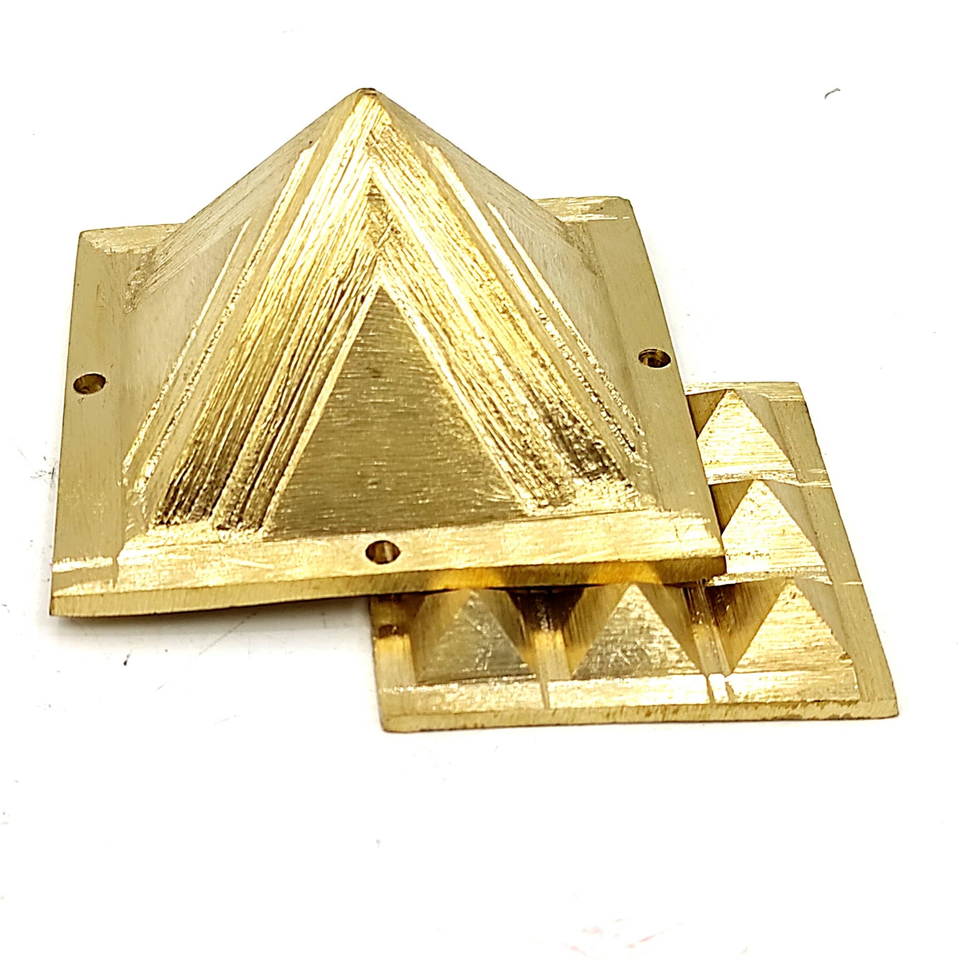 brass metal pyramid vastu remedy product