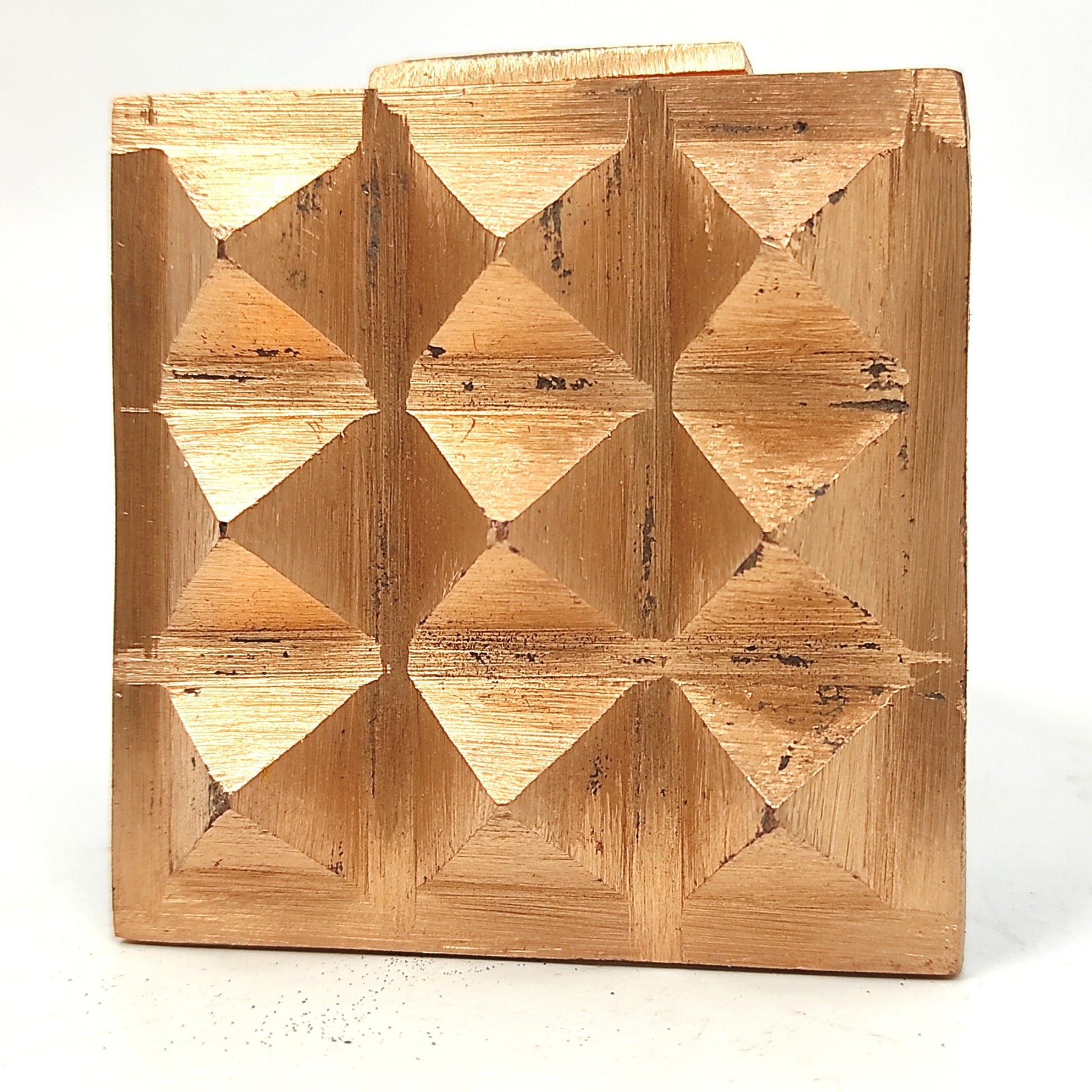 copper pyramid chip 2inch