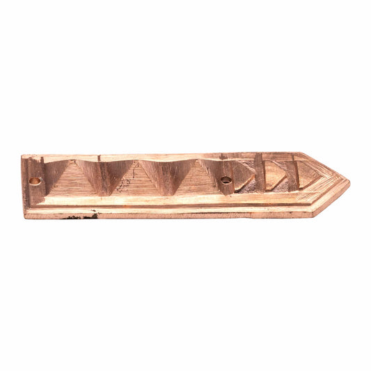 copper pyramid shift arrow