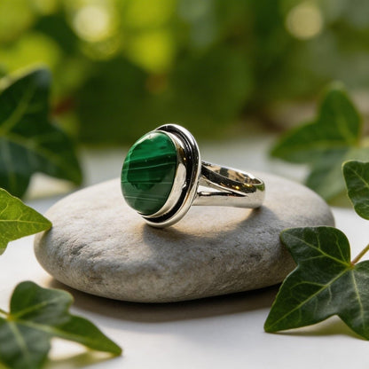 Malachite Ring - plusvalueindia